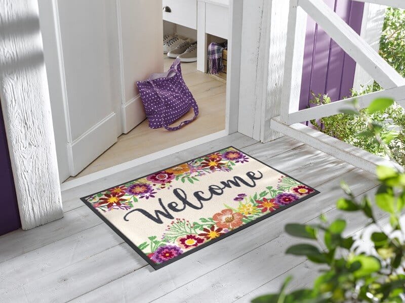 https://mat4you.fr/wp-content/uploads/2021/01/tapis-maison-personnalise-maison-entree-paillasson-welcome-blooming-milieu.jpg